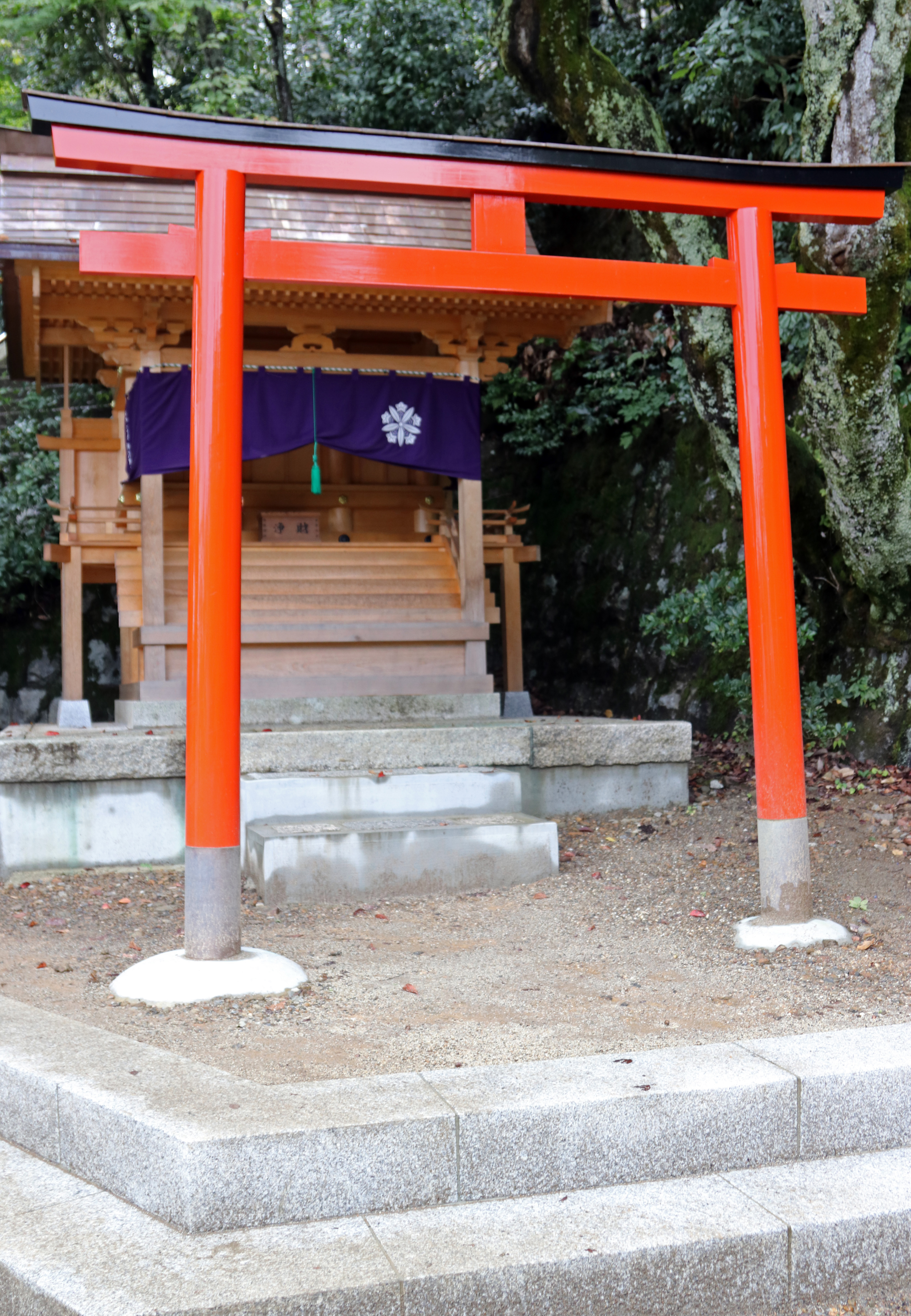Eikando Temple hillside_Shrine