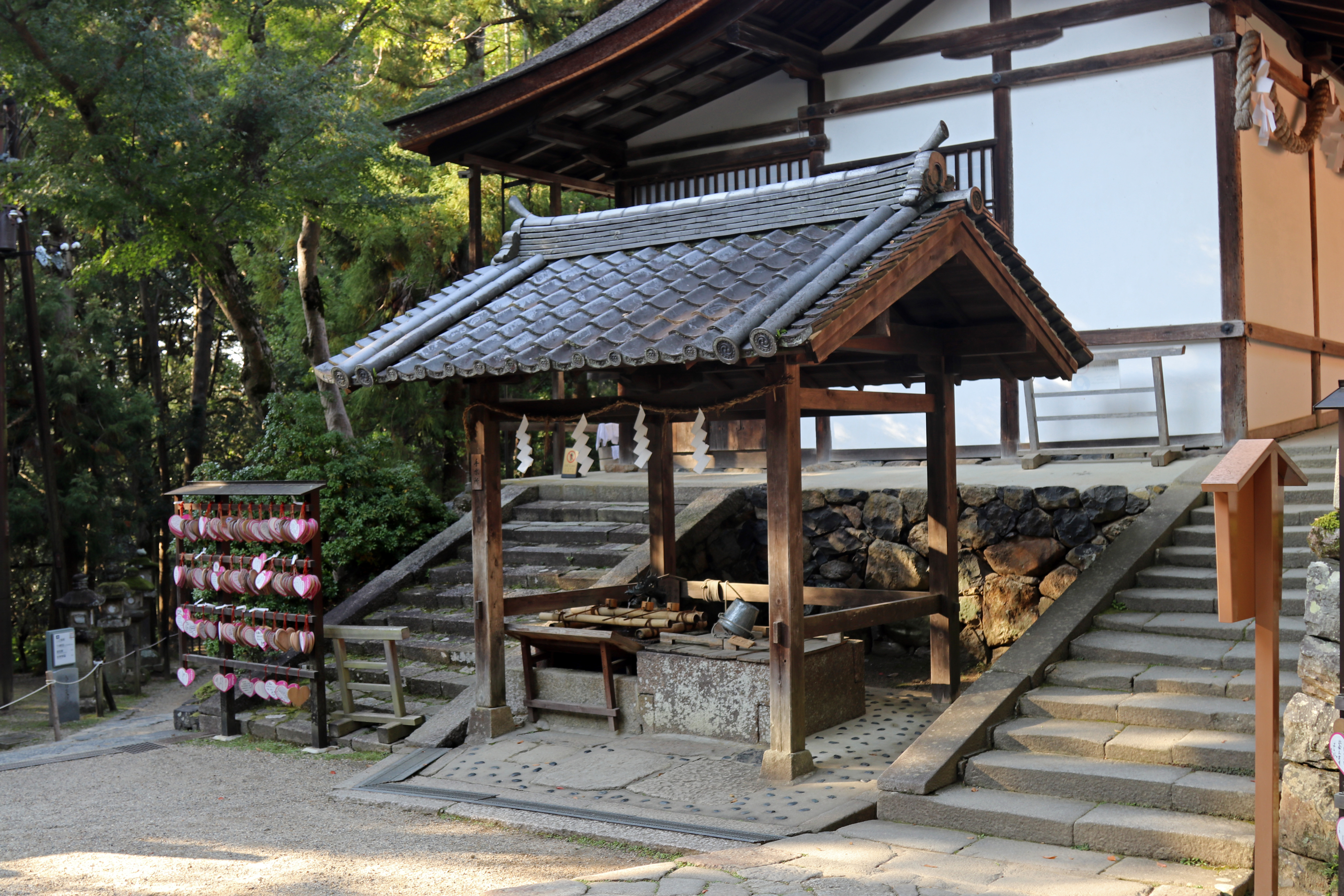 Kasuga Taisha Shrine_Smaller Shrines_3