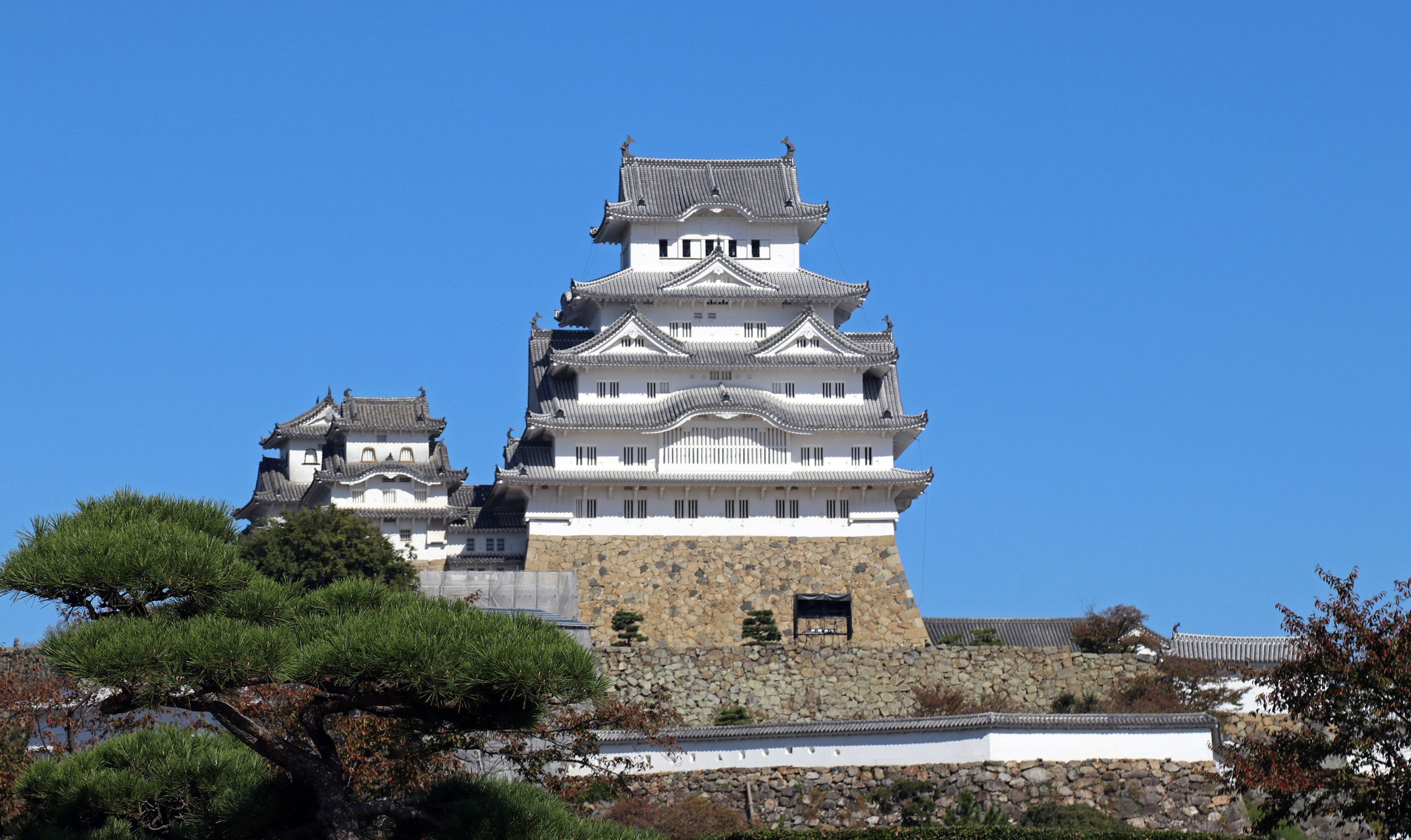 Himeji Castle_1 crop