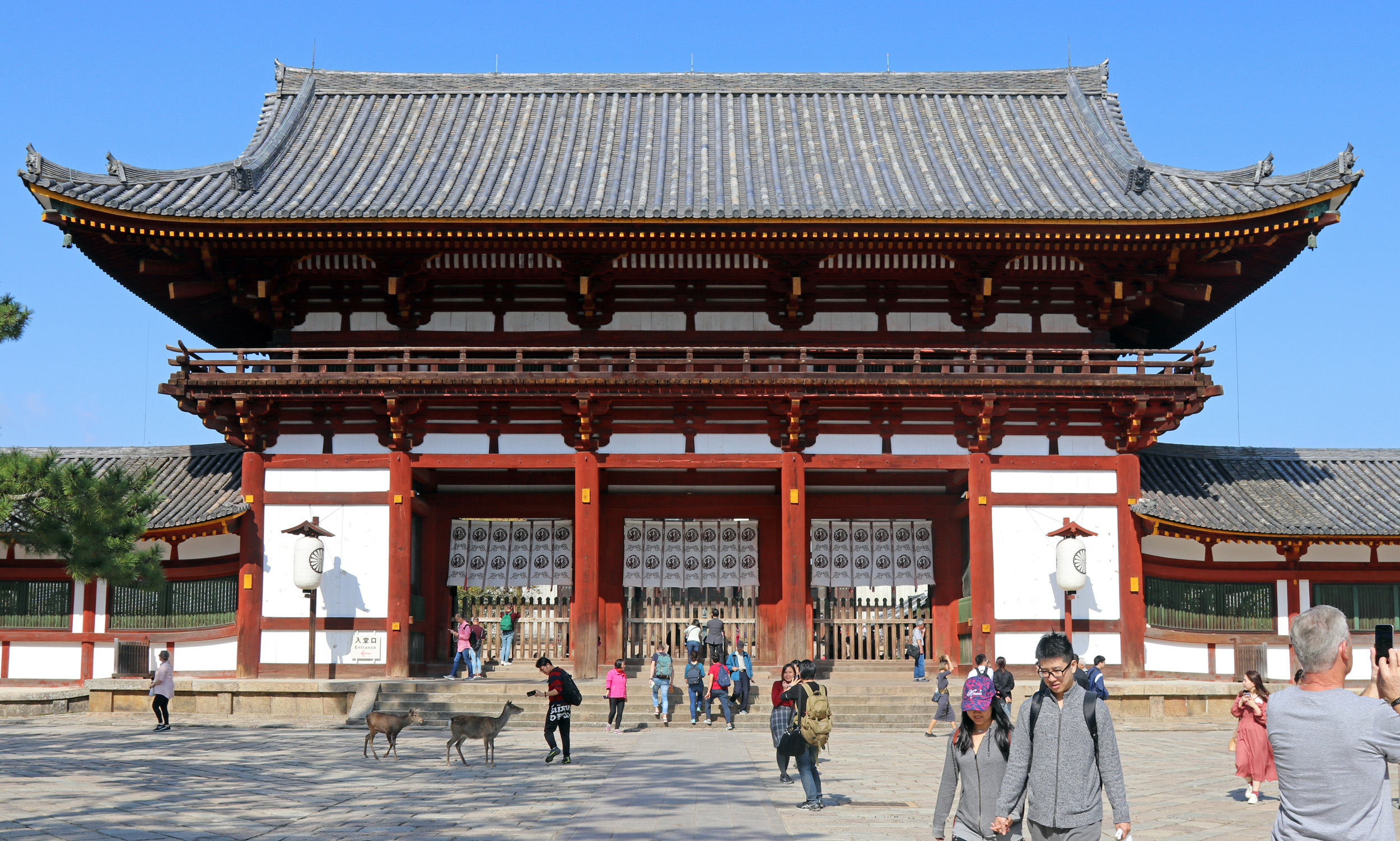 Todai-ji Temple Entrance Gate_1