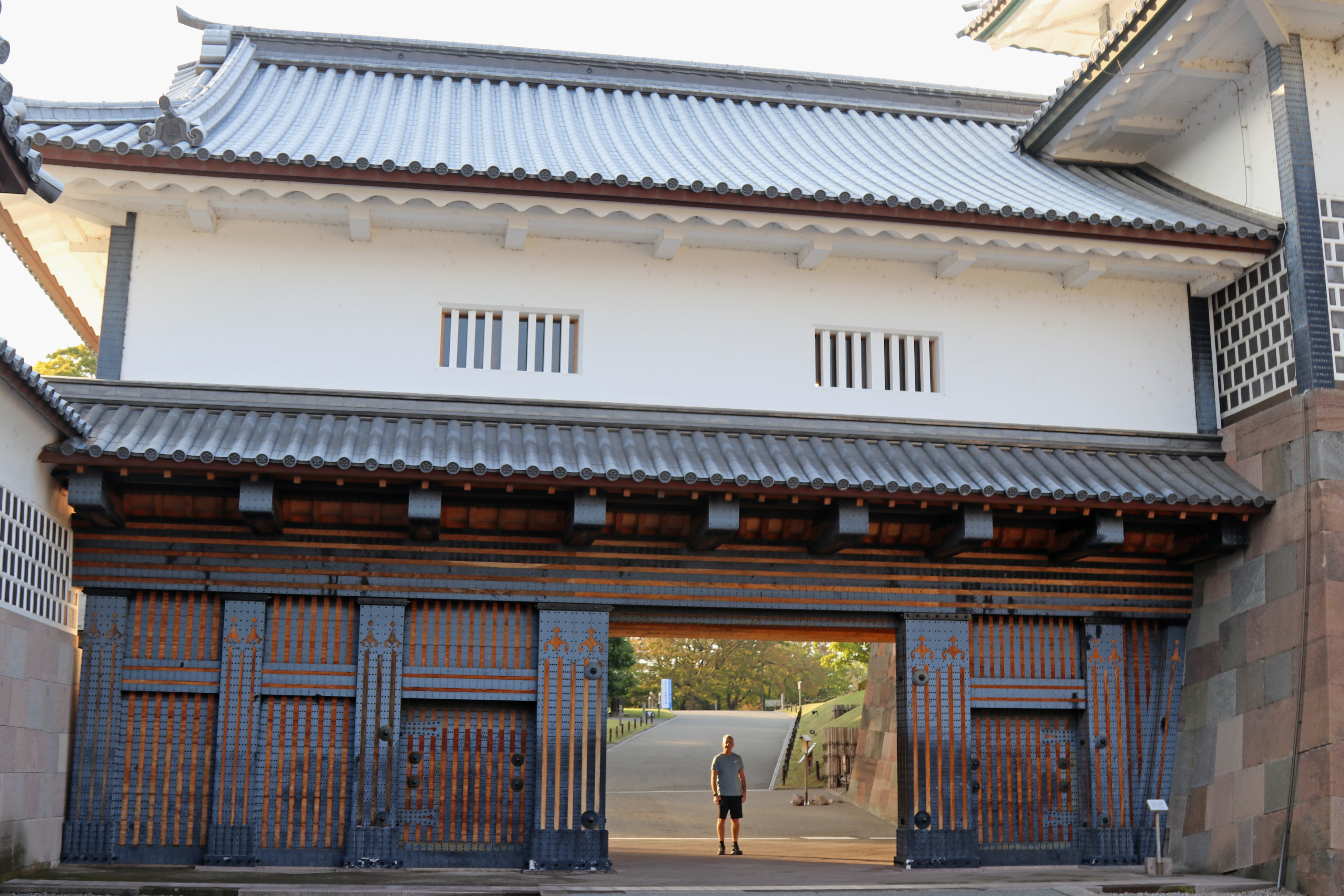 Hashizume-mon Gate 1