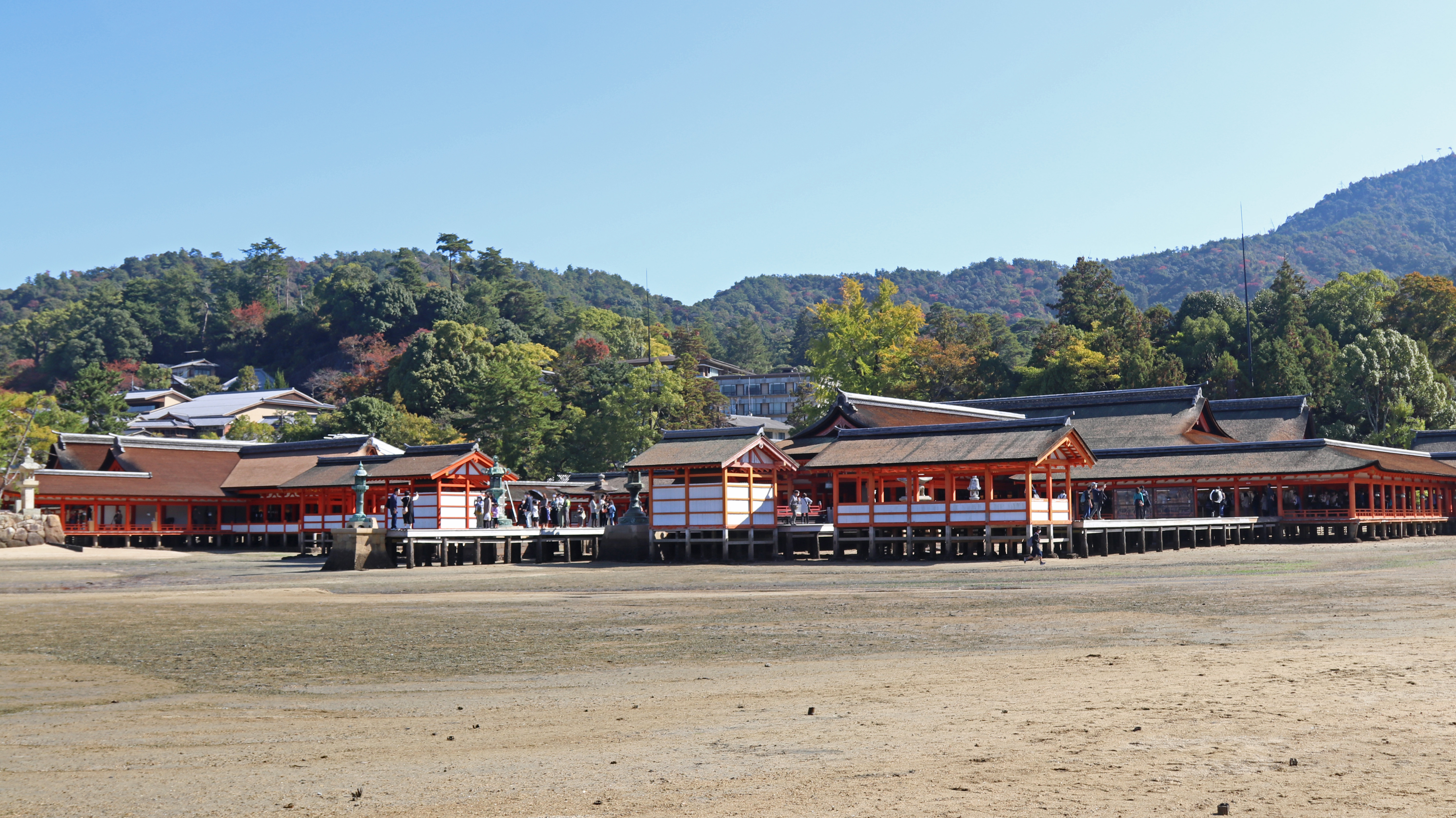 Isukushima Shrine 1